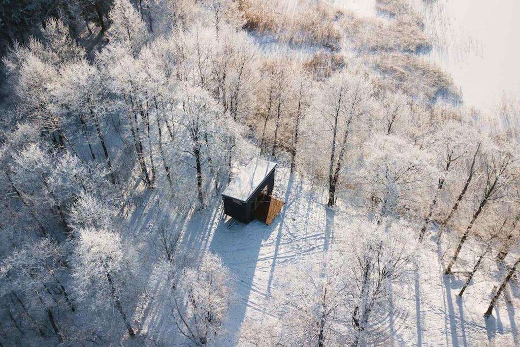 Beautiful Tiny House On The Lake Side. Trakai Exterior photo